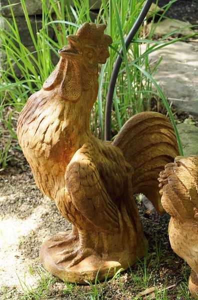 ROOSTER STATUE