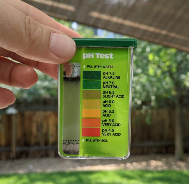 SOIL TEST KIT