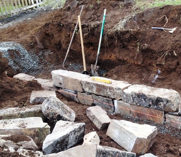 Building Stone Retaining Walls, Building A Landscape Wall On Slope